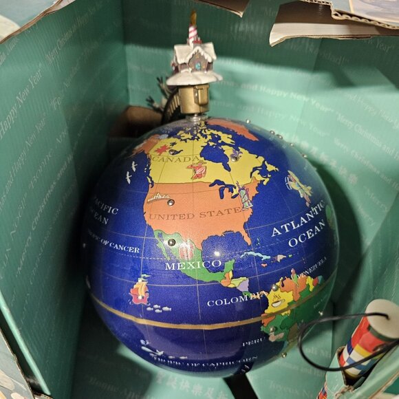 Working Vintage Mr Christmas Seasons Greetings Around The World Globe - Picture 6 of 14